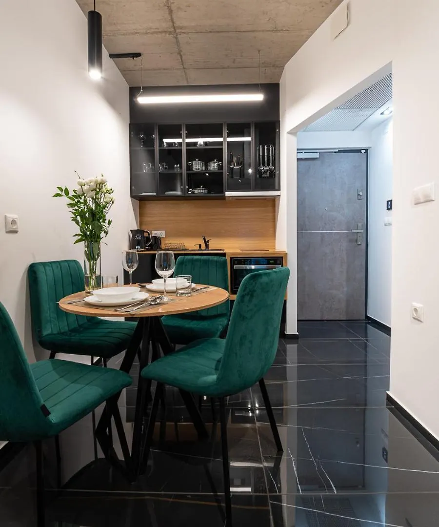 Noir Hotel - Smart Hotel Szeged Appart hôtel